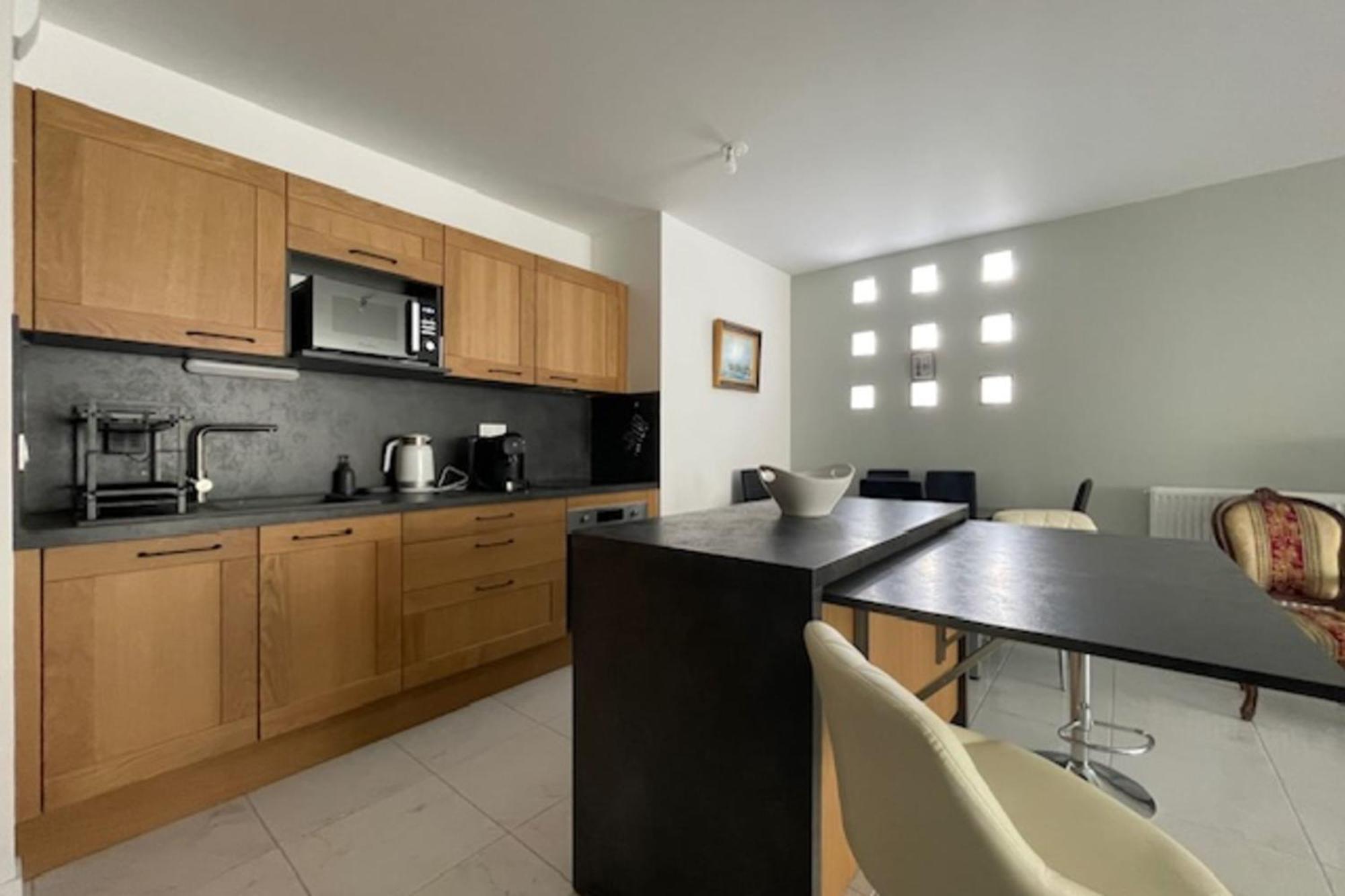 New T4 Near The Old Port Of La Rochelle Apartment ลาโรแชล ภายนอก รูปภาพ